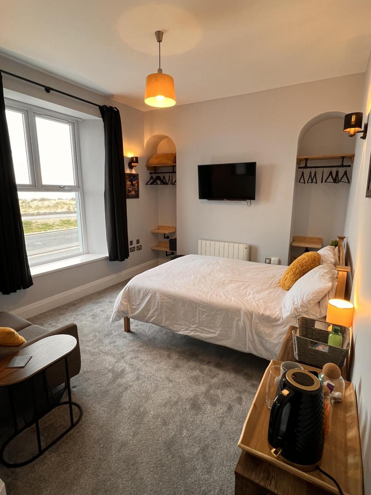 סוואנסי Hoopers Sandy Beach Guest Rooms חדר תמונה
